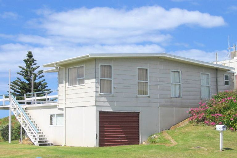 Photo of property in 25 Seaforth Road, Waihi Beach, 3611