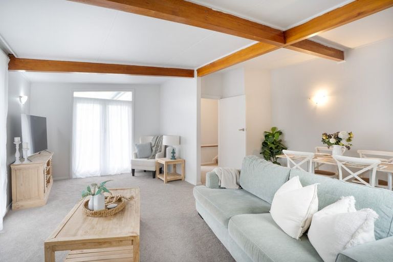 Photo of property in 75 Raukawa Street, Stokes Valley, Lower Hutt, 5019