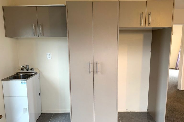 Photo of property in 26 Nile Road, Kelston, Auckland, 0602