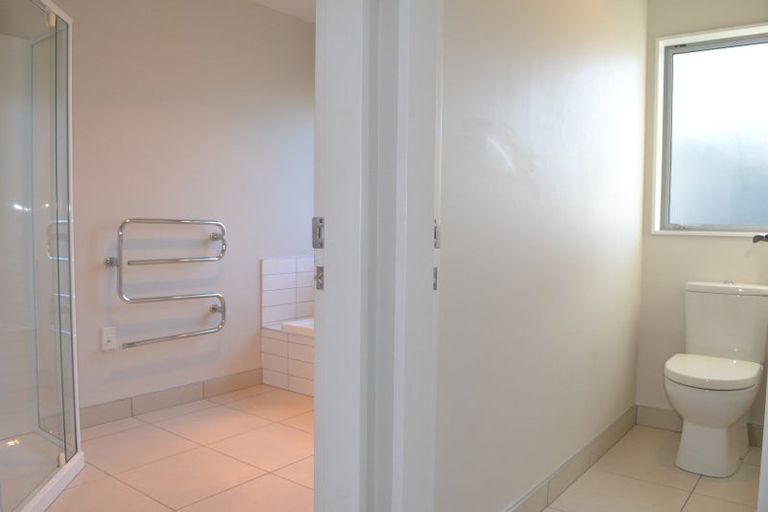 Photo of property in 6 Tamihana Street, Otaki, 5512