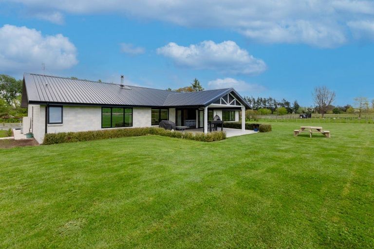 Photo of property in 102 Lindsay Road, Waipukurau, 4283