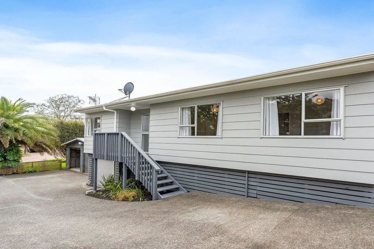 Photo of property in 2/23 Tawa Road, Te Atatu Peninsula, Auckland, 0610