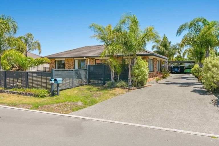 Photo of property in 10 Lamia Grove, Papamoa Beach, Papamoa, 3118