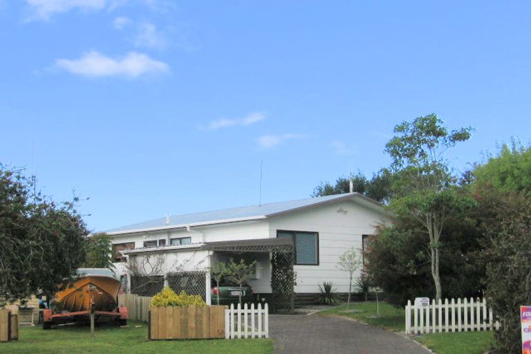 Photo of property in 11b Garnet Drive, Papamoa Beach, Papamoa, 3118