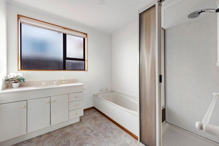 Photo of property in 4a Crombie Street, Gore, 9710