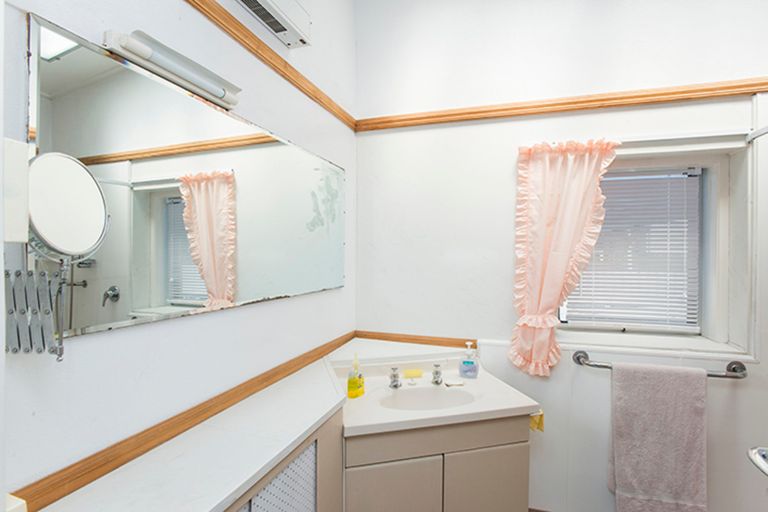 Photo of property in 14 Maclean Street, Whataupoko, Gisborne, 4010