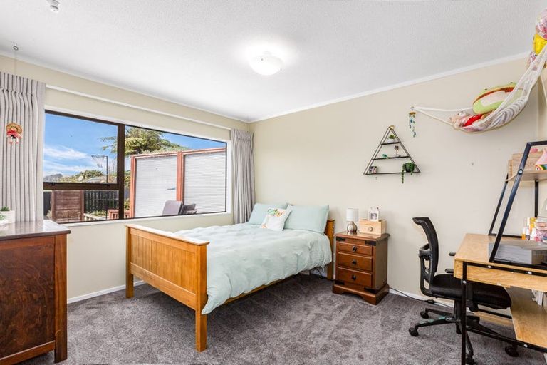 Photo of property in 3 Eclipse Lane, Whitby, Porirua, 5024