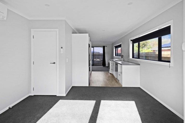 Photo of property in 130b Wellington Road, Wainuiomata, Lower Hutt, 5014