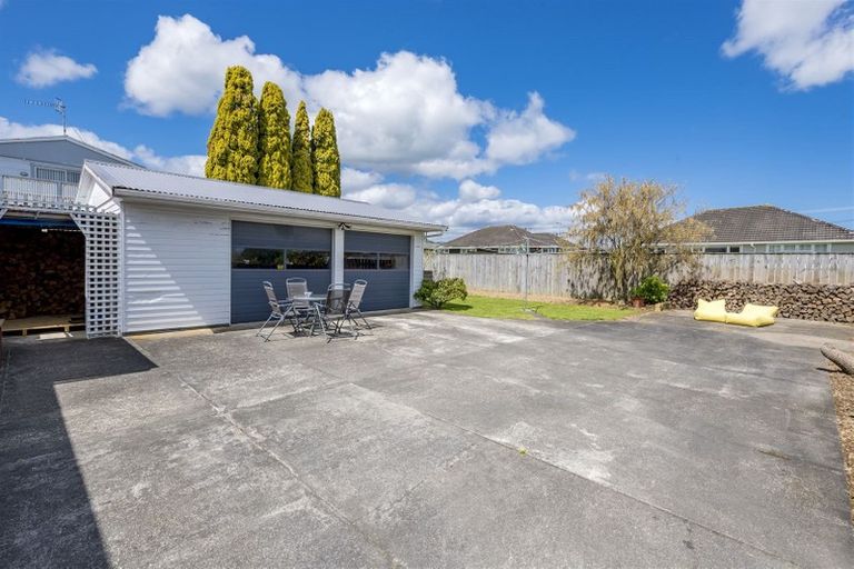 Photo of property in 34 Saint Annes Street, Levin, 5510