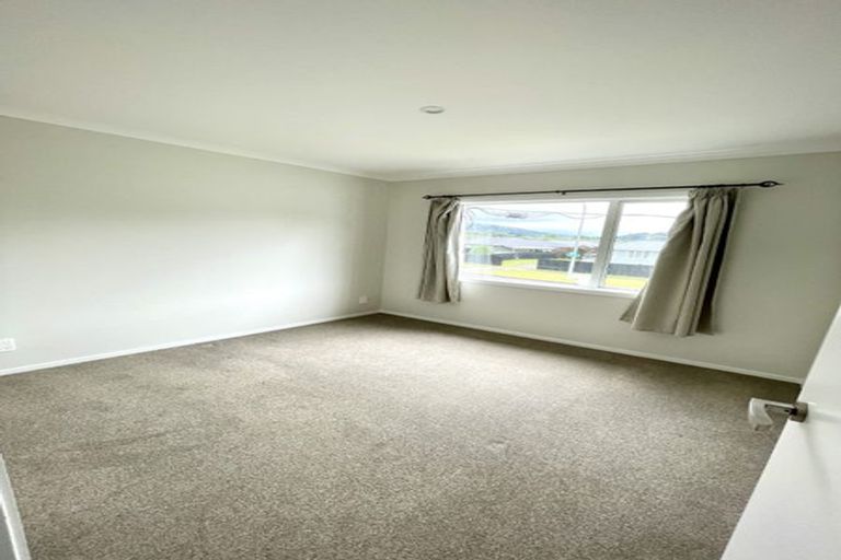 Photo of property in 1359 High Street, Taita, Lower Hutt, 5011