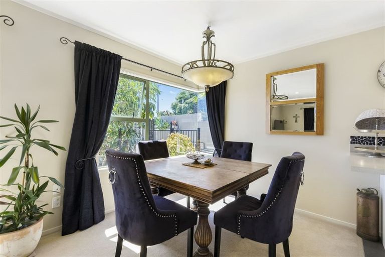 Photo of property in 1315 Whangaparaoa Road, Army Bay, Whangaparaoa, 0930