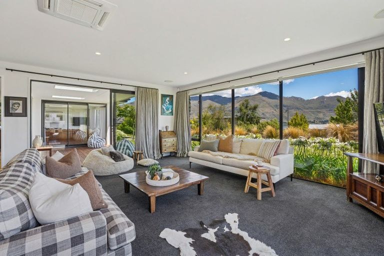 Photo of property in 5 Clearview Street, Wanaka, 9305