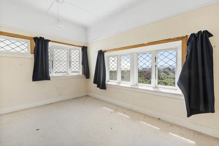 Photo of property in 72 Mitchell Street, Brooklyn, Wellington, 6021