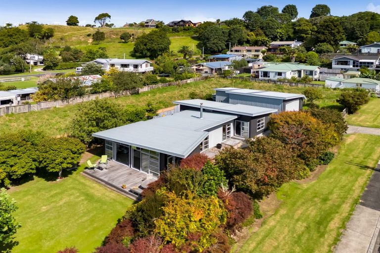 Photo of property in 46 Whakapaki Street, Urenui, 4375