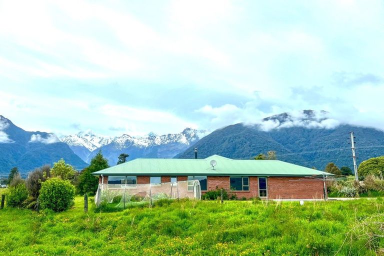 Photo of property in 224 Cook Flat Road, Fox Glacier, 7886