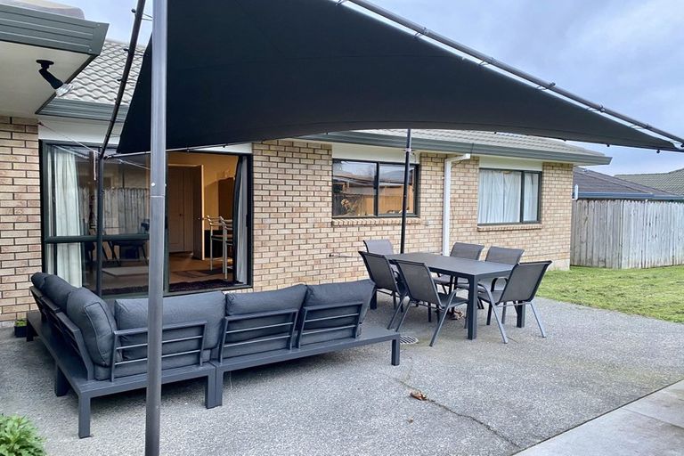 Photo of property in 43 Armoy Drive, East Tamaki, Auckland, 2016