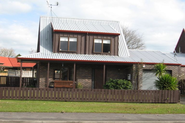 Photo of property in 33 Casey Avenue, Fairfield, Hamilton, 3214