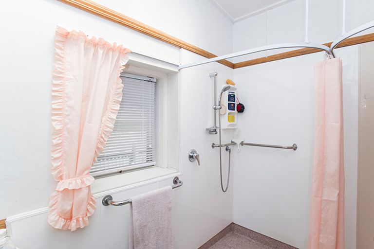 Photo of property in 14 Maclean Street, Whataupoko, Gisborne, 4010