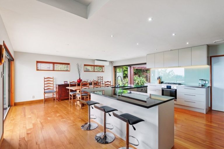 Photo of property in 17 Westview Place, Huntsbury, Christchurch, 8022