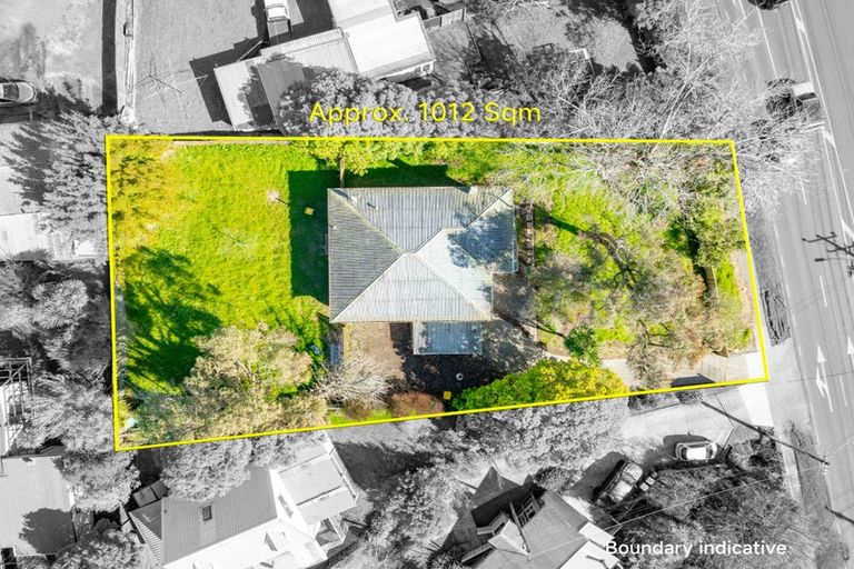 Photo of property in 350 West Coast Road, Glen Eden, Auckland, 0602