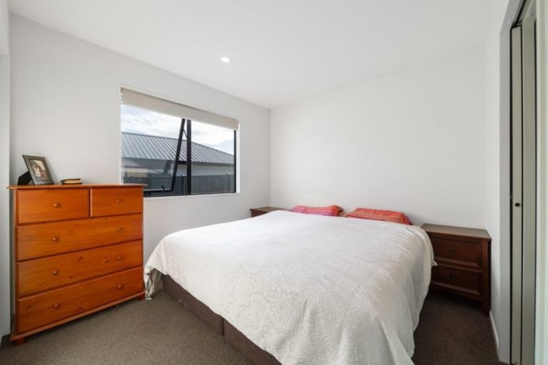 Photo of property in 32 Silver Street, Lower Shotover, Queenstown, 9304