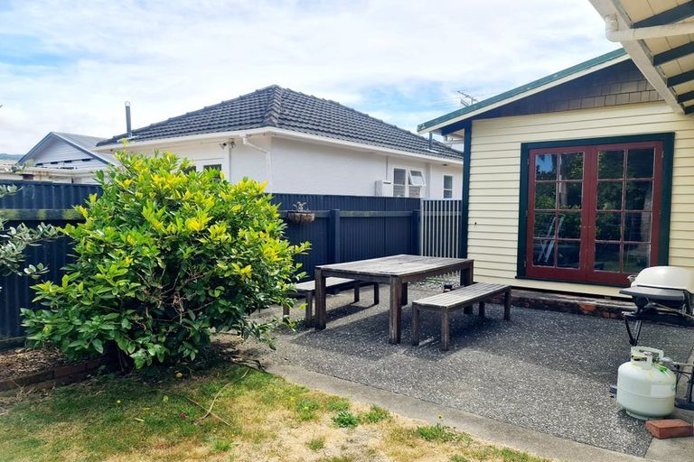 Photo of property in 14 Murray Street, Wallaceville, Upper Hutt, 5018