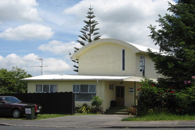 Photo of property in 45 Riverhead Road, Kumeu, 0810