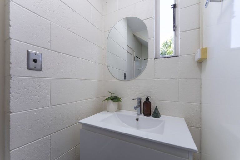 Photo of property in 9/24 Shrewsbury Street, Merivale, Christchurch, 8014