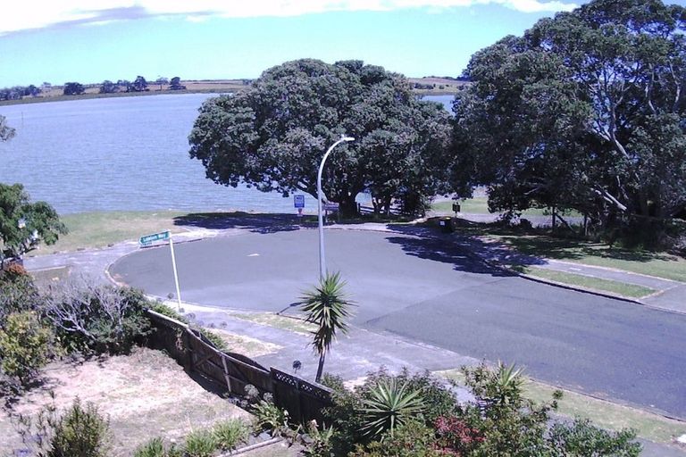 Photo of property in 580 Weymouth Road, Weymouth, Auckland, 2103