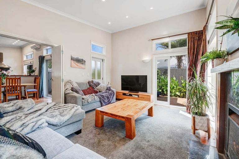 Photo of property in 21a Zealandia Road, Manly, Whangaparaoa, 0930