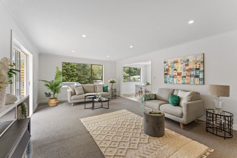 Photo of property in 11 Amber Grove, Birchville, Upper Hutt, 5018