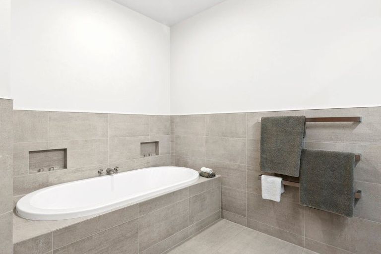 Photo of property in 5 Curnow Place, Leamington, Cambridge, 3432