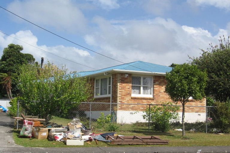 Photo of property in 56 St Leonards Road, Kelston, Auckland, 0602
