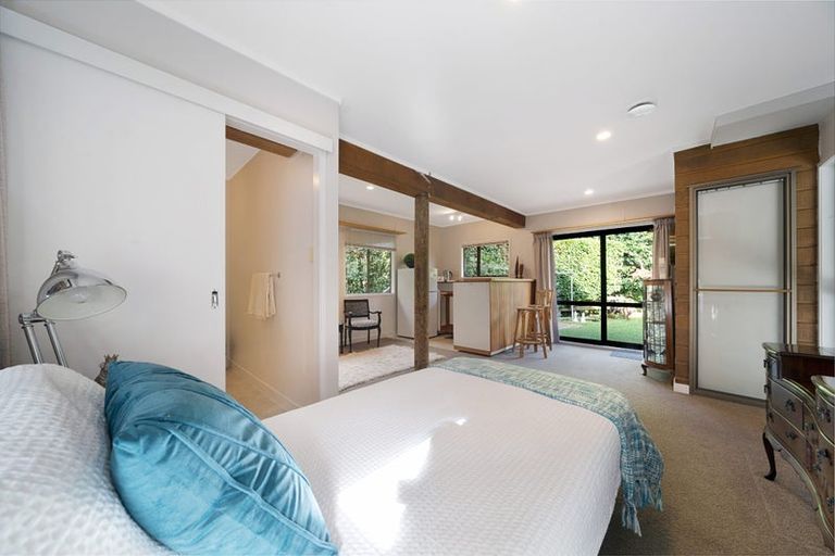 Photo of property in 2/5 Highlight Parade, Te Atatu South, Auckland, 0610