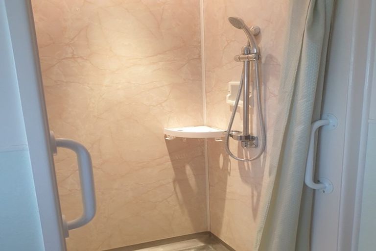 Photo of property in 10 Kaiwaka Road, Waiuku, 2123