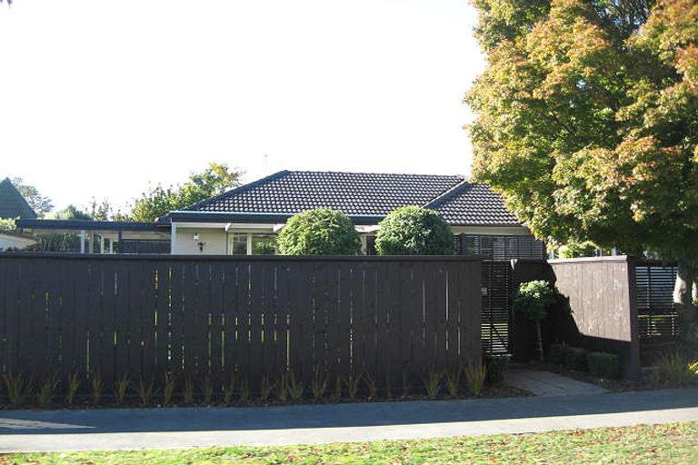 Photo of property in 50 Garreg Road, Bryndwr, Christchurch, 8052