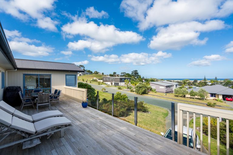 Photo of property in 17 Driftwood Place, Mangawhai Heads, Mangawhai, 0505