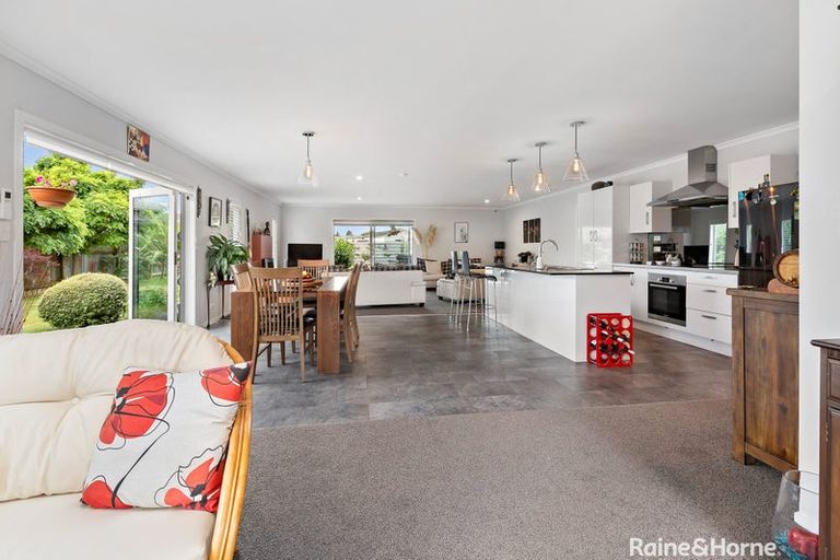 Photo of property in 50 Brooklyn Road, Carterton, 5713