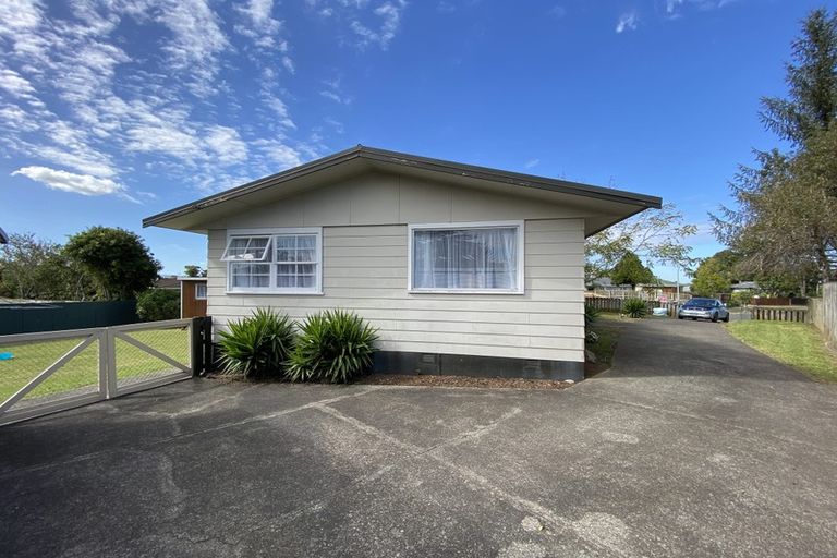 Photo of property in 27 Astor Place, Manurewa, Auckland, 2102