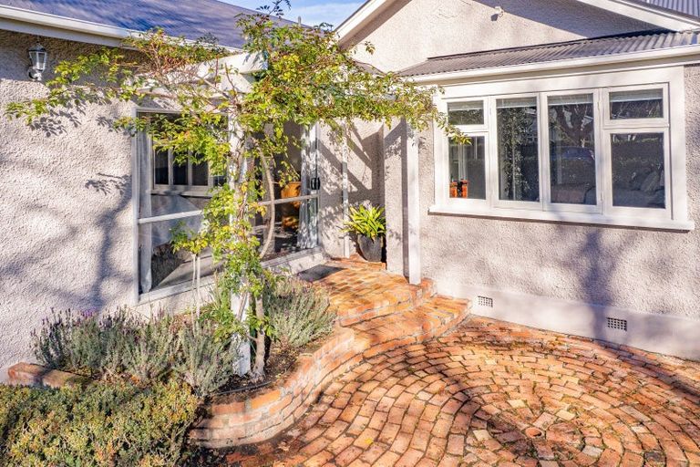 Photo of property in 17 Kent Road, Saint Johns Hill, Whanganui, 4501