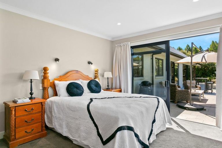 Photo of property in 1 Flaxen Way, Kinloch, Taupo, 3377