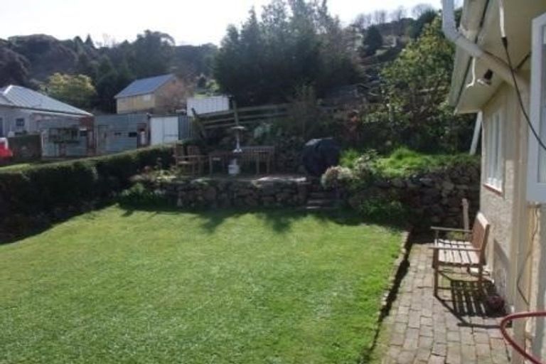 Photo of property in 25 Shortland Street, Caversham, Dunedin, 9011