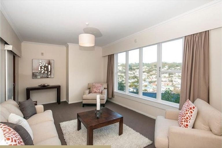 Photo of property in 126 Eden Street, Island Bay, Wellington, 6023
