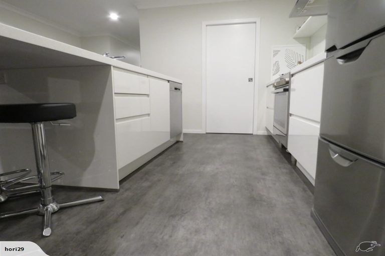 Photo of property in 100 Pohutukawa Drive, Levin, 5571