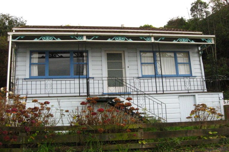 Photo of property in 37 Harbour Terrace, Careys Bay, Port Chalmers, 9023