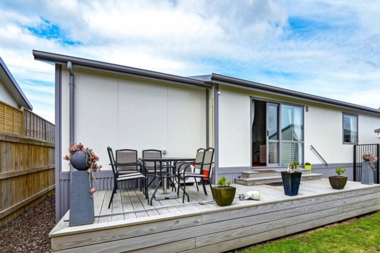 Photo of property in 3a Kingsbridge Drive, Burwood, Christchurch, 8083