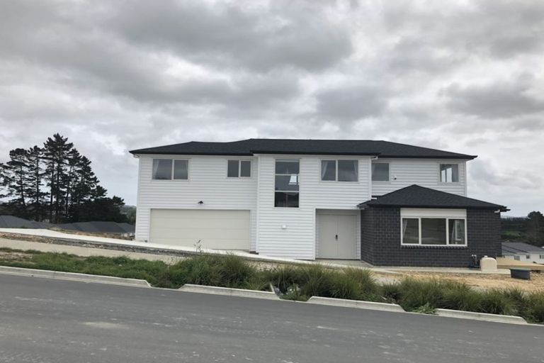 Photo of property in 80 Jeroboam Loop, Kumeu, 0810