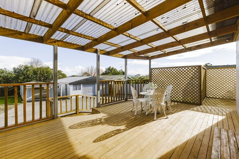 Photo of property in 877 Papakura-clevedon Road, Papakura, 2582