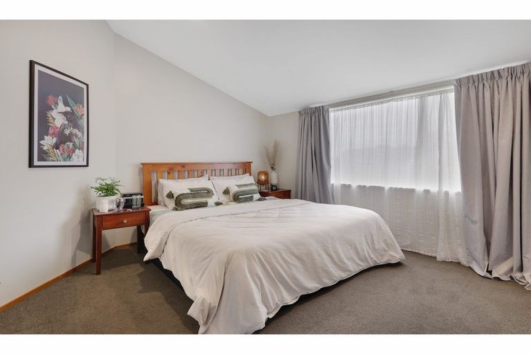 Photo of property in 22 Mervyn Drive, Avondale, Christchurch, 8061