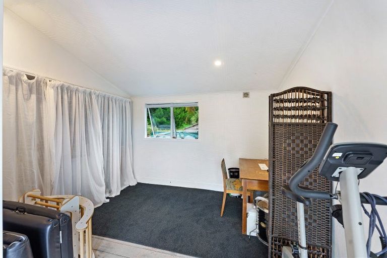 Photo of property in 577 Waikawa Beach Road, Waikawa Beach, Levin, 5573